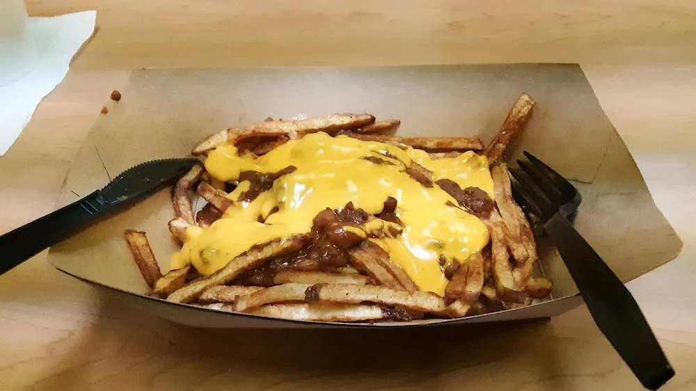 Crinkle Chili Cheese Fries